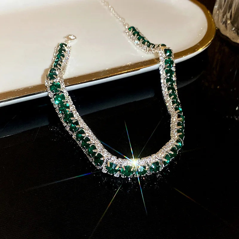 Emerald necklace + pair of earrings